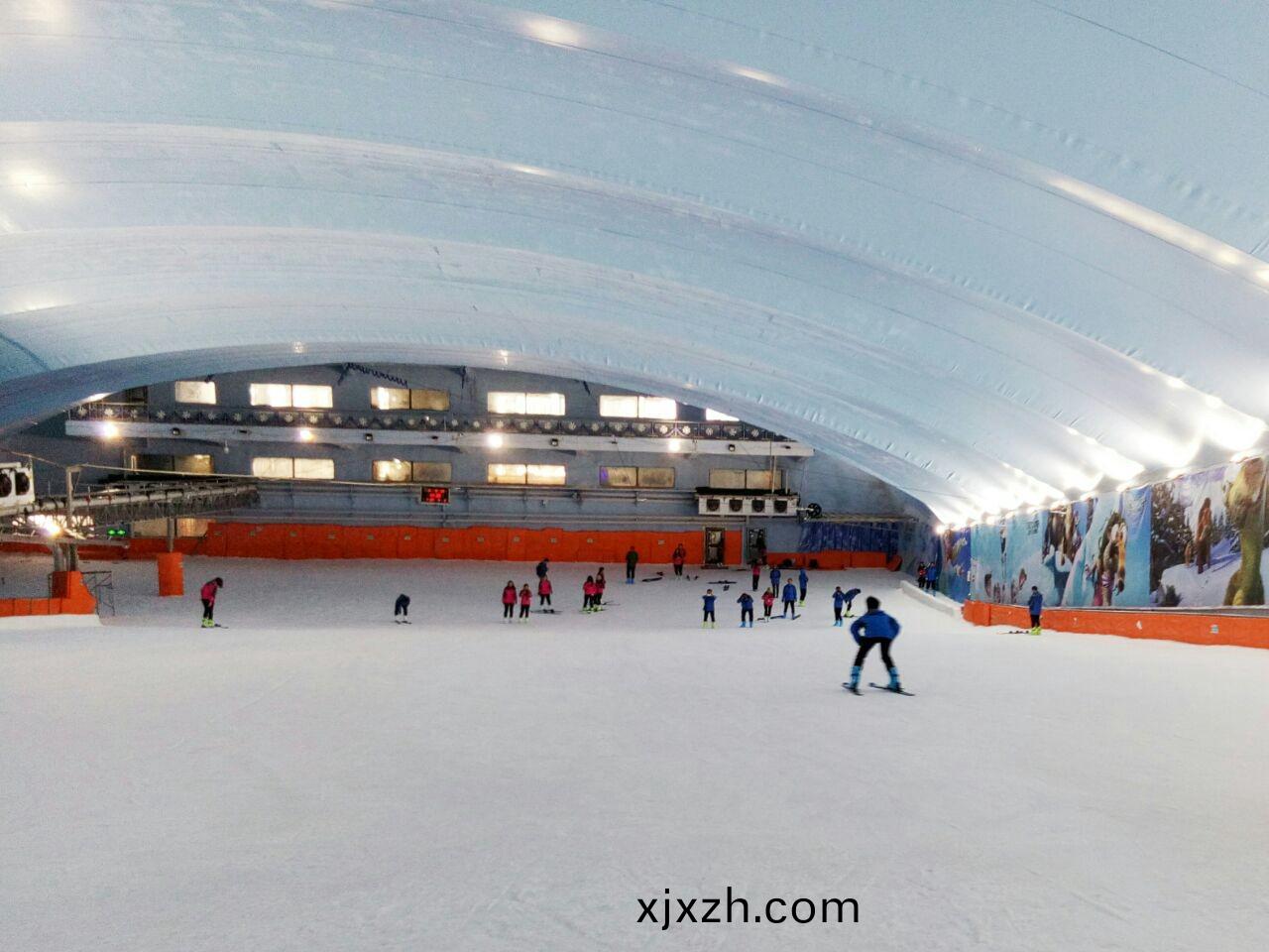 室內(nei)滑雪場(chang)