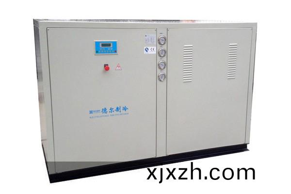 註塑冷(leng)水(shui)機