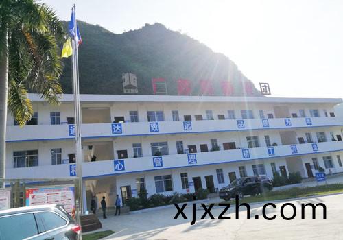 廣西巴(ba)平(ping)高(gao)速舊城鎮(zhen)工(gong)段混(hun)凝(ning)土降溫(wen)